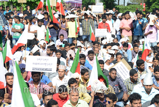 PFI stages huge protest against Attavar incident; demands action against culprits 1